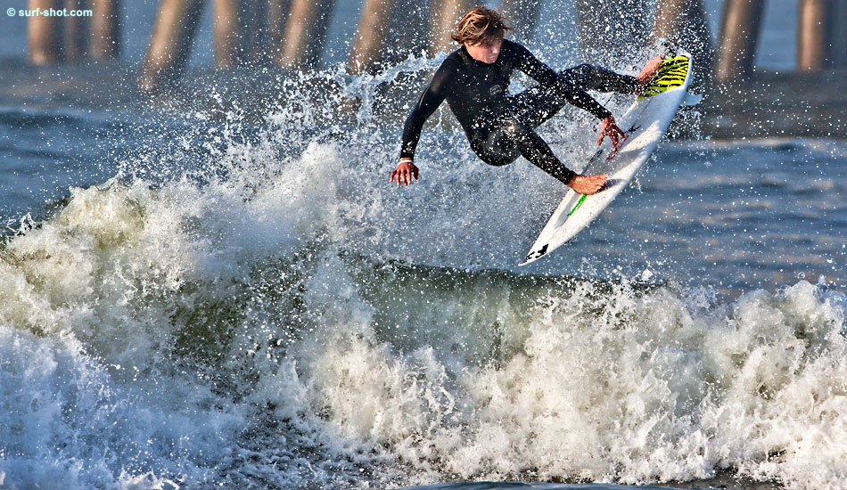 Dane Zaun, January 2008. Photo: <a href=\"https://www.surf-shot.com\" target=_blank>Surf-Shot.com</a>